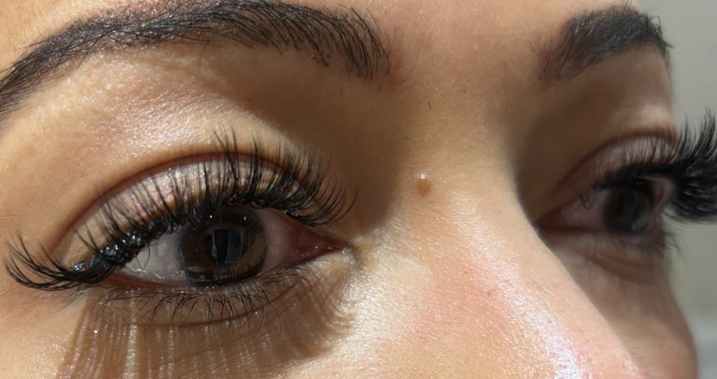 Lashes