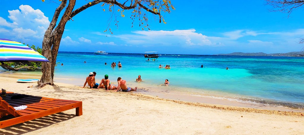 Brady's Cay Private Island Beach Escape