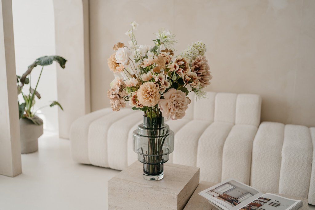 Luxe zijden bloemstyling door Botaniqa Rose