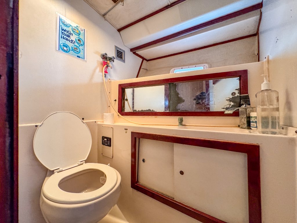 On-board cabin lounge