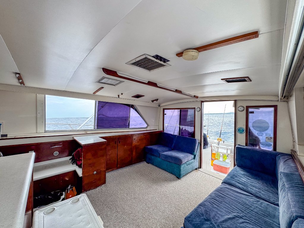 Vessel head / bathroom