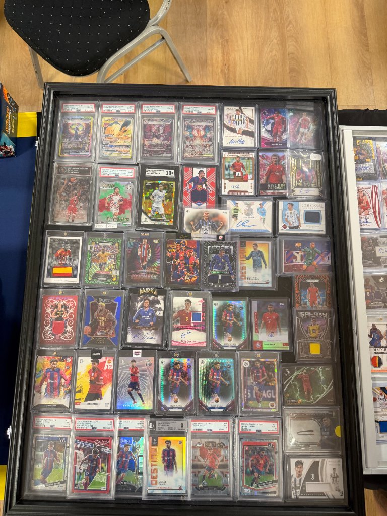 Card show gallery 4