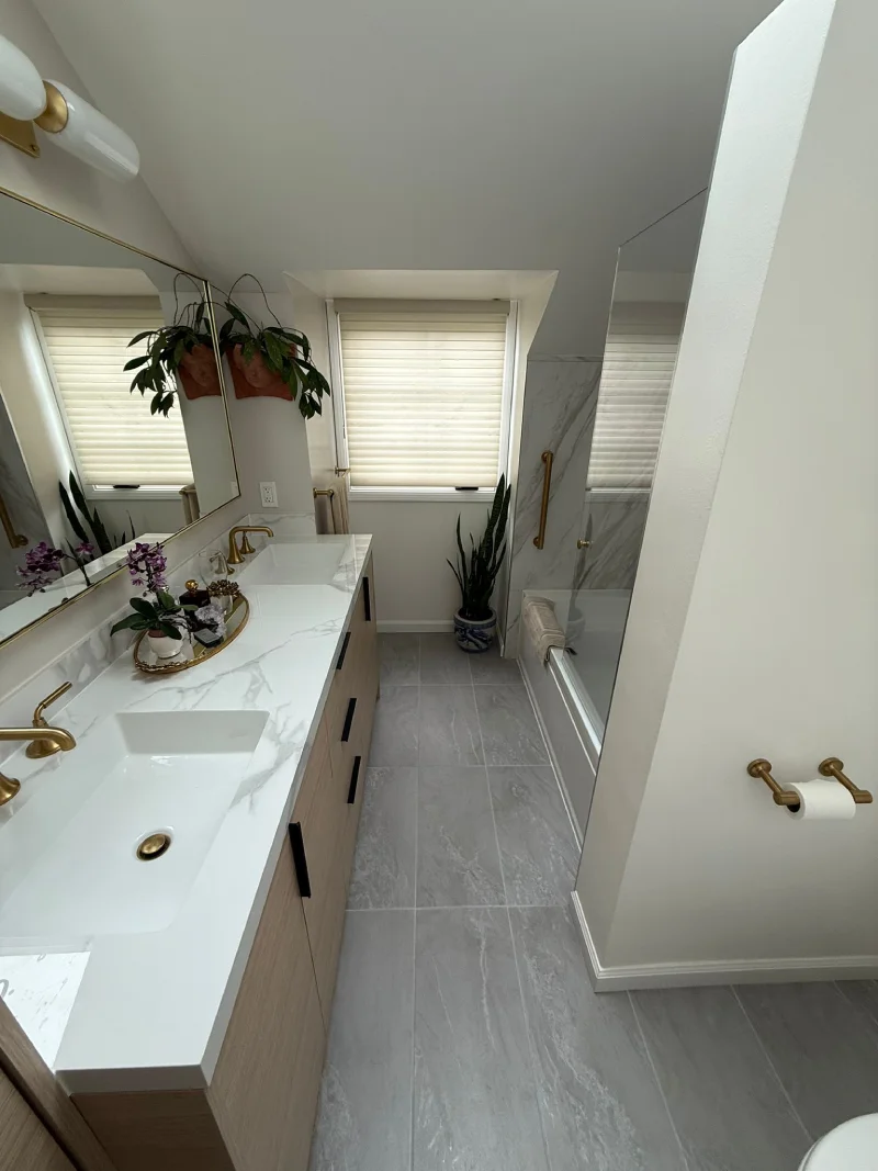Bathroom remodel with large-format tile