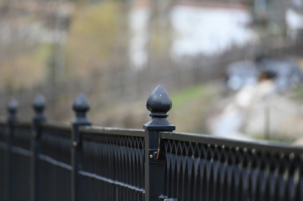 Commercial / Security fencing