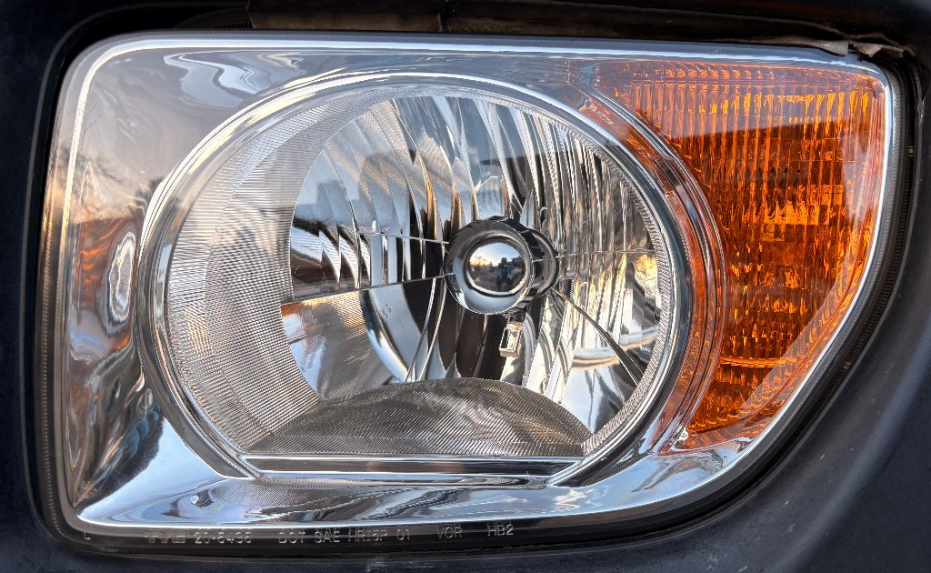 Honda Element headlight crystal clear after professional restoration in Beaverton Oregon