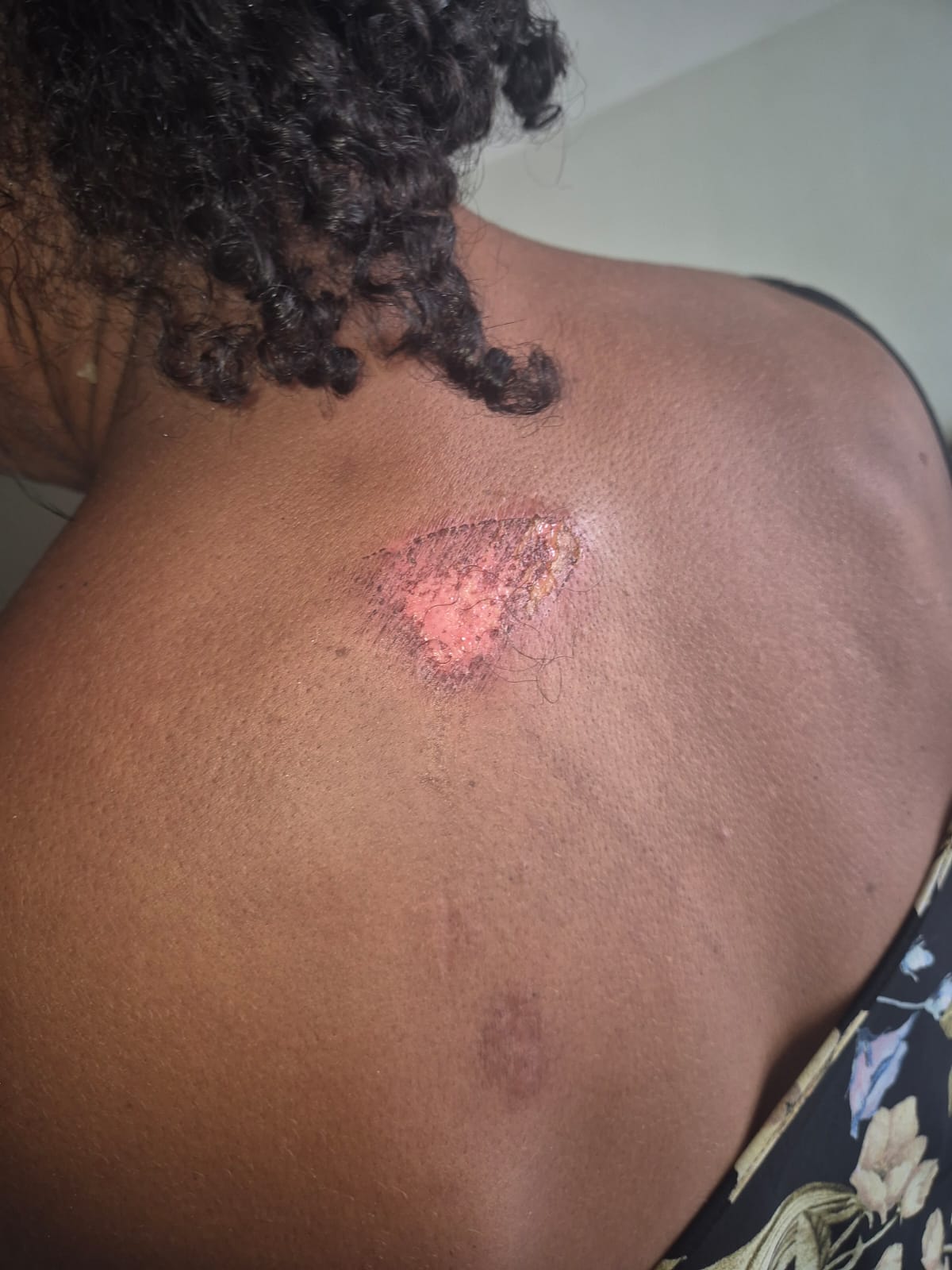 Homem é preso após ser acusado de agredir companheira até ela desmaiar em praça de Araguaína