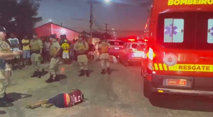 Homem é baleado na cabeça e morre após ser socorrido na Vila Azul, em Araguaína  Um homem de 27 anos morreu ap