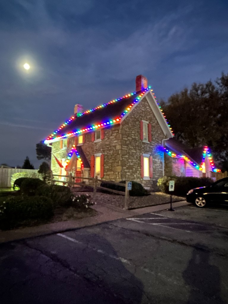 Grand Estate Lighting