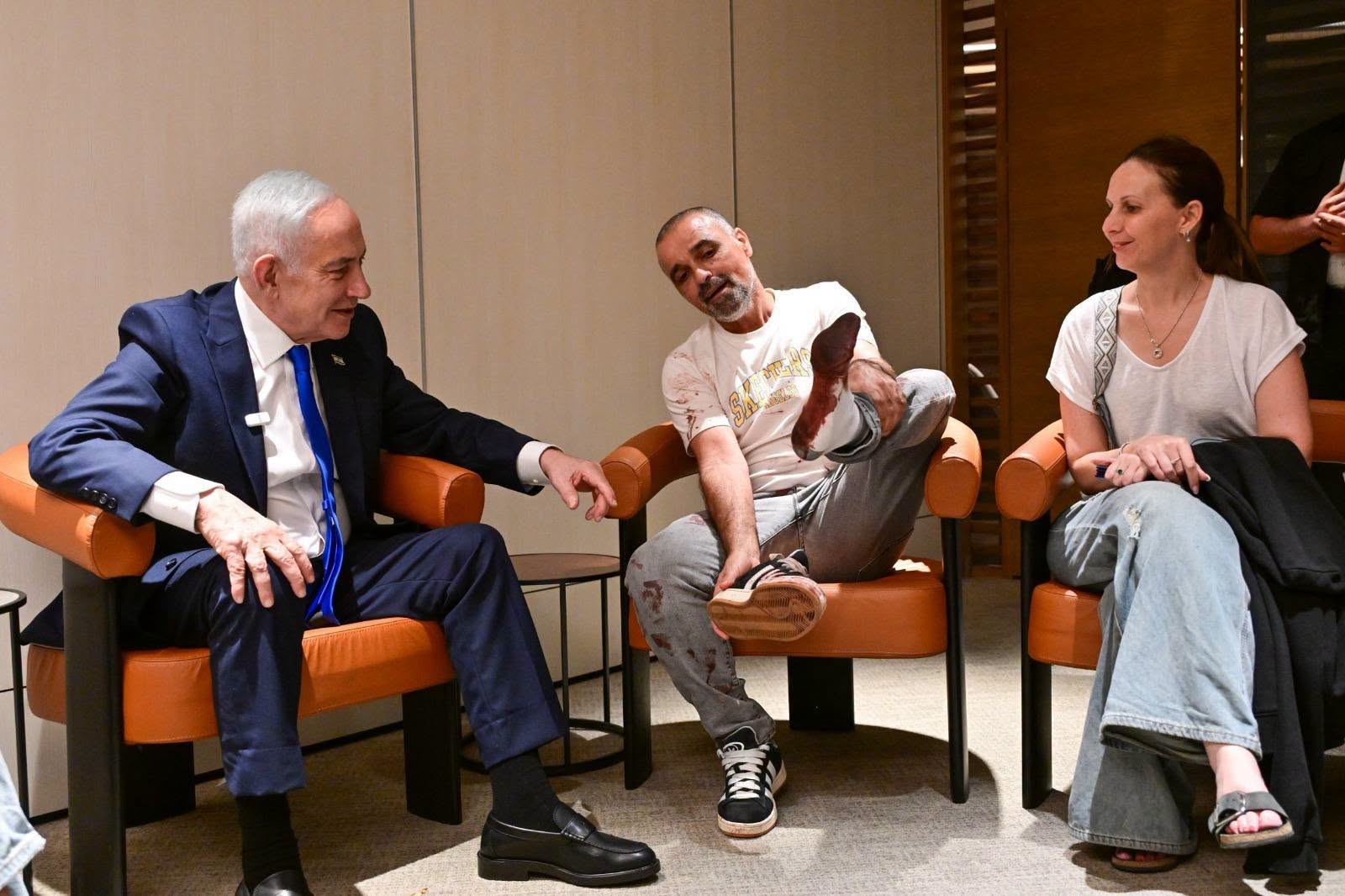 Hero Passenger Stops 'Another 9/11': Netanyahu Hails Man Who Broke Into Blood-Soaked Cockpit to Tackle Rogue Co-Pilot