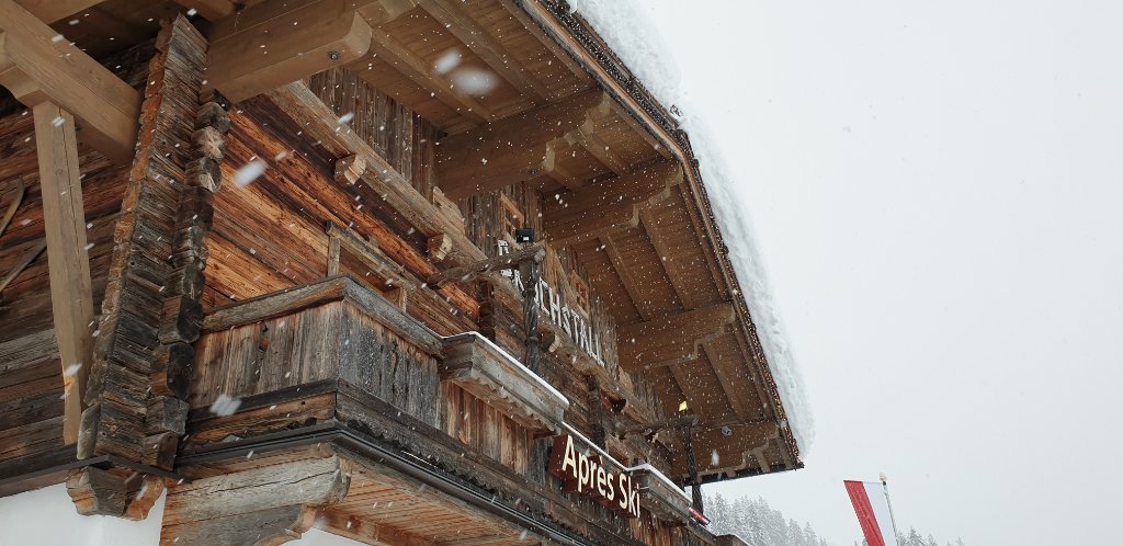 Ski Holiday 21