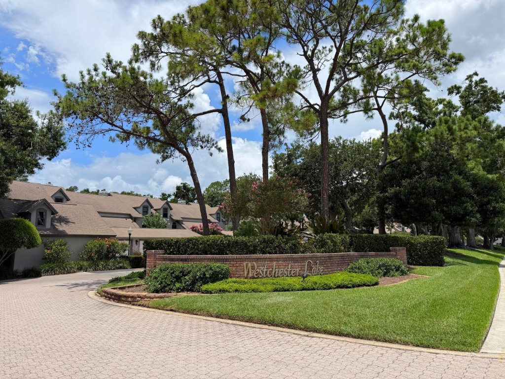 2836 Countryside Blvd #123