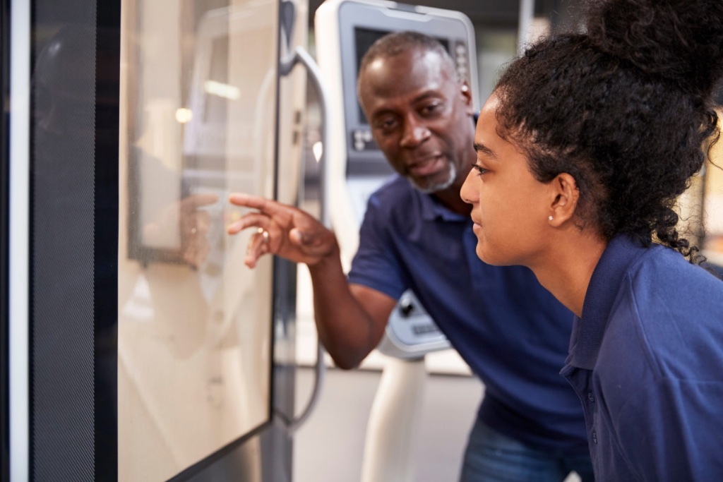 Bridging Academia and Industry Through Real-World Learning