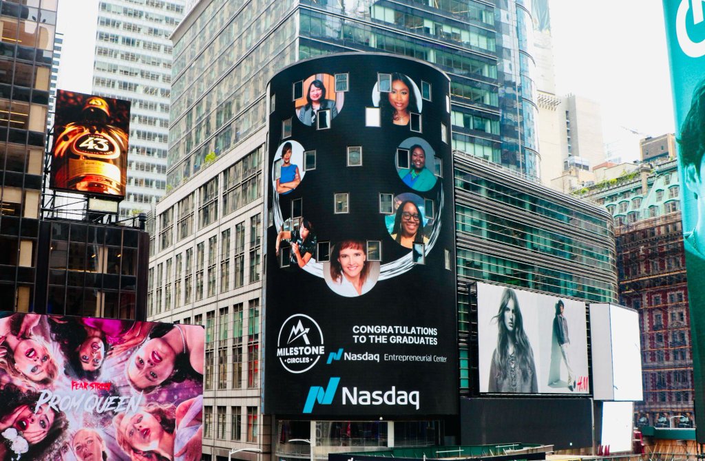 ⚡️🧬We made it to the Nasdaq billboard in Times Square, NYC!✨