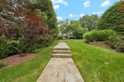 Flagstone Step Approach
