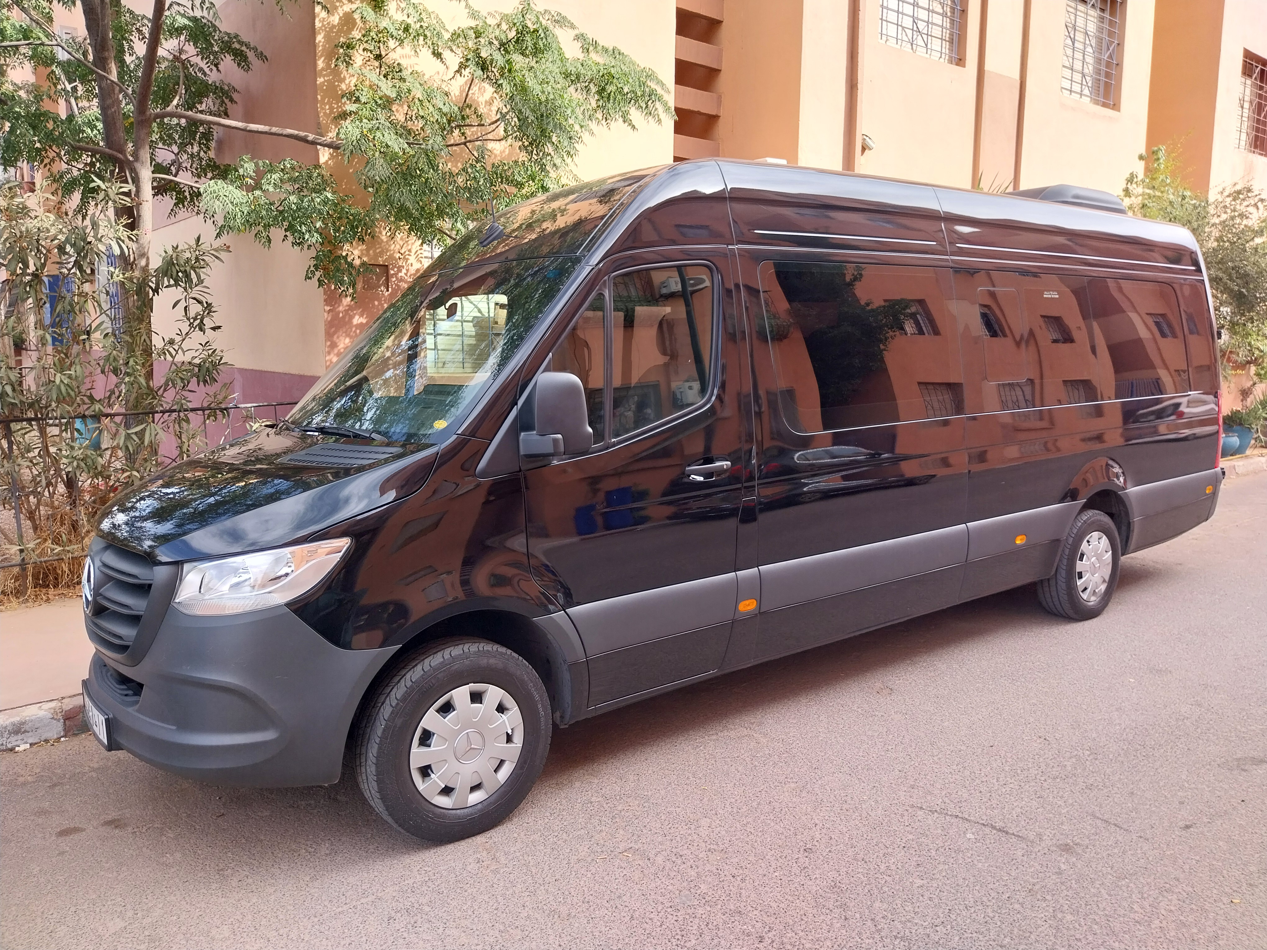 Mercedes Sprinter 16 Places — Minibus Groupe Marrakech
