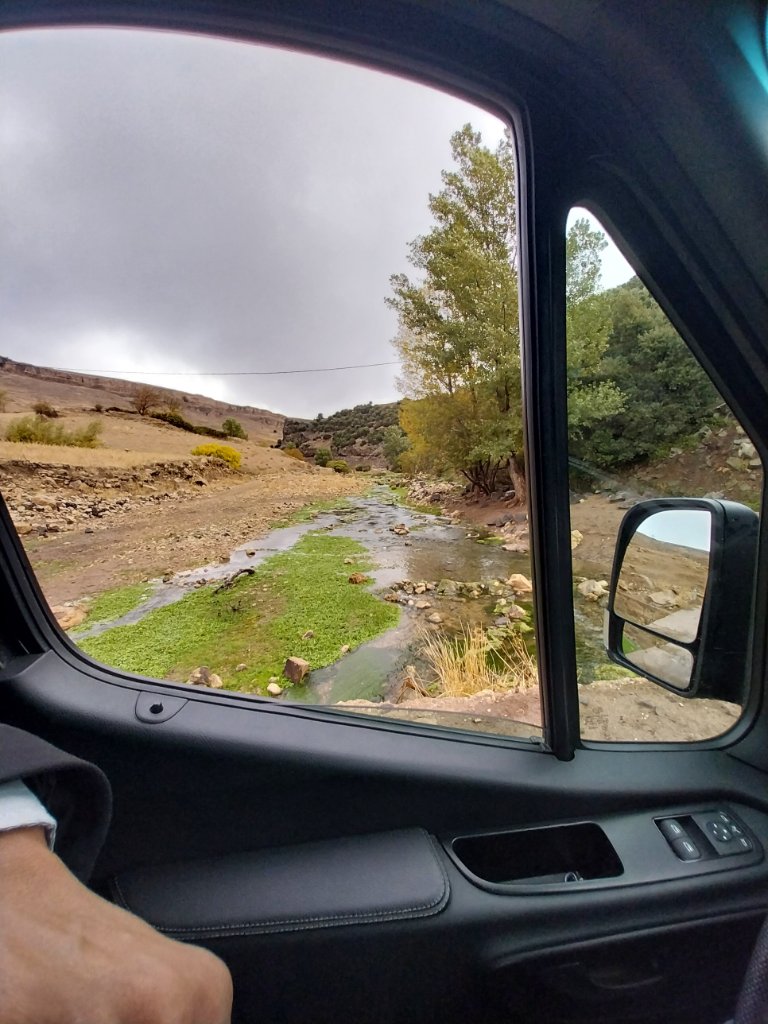 Vue Depuis le Mercedes — Rivière Atlas