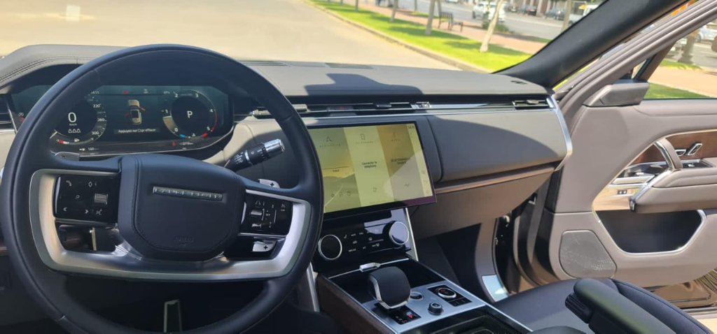 Range Rover — Tableau de Bord Digital