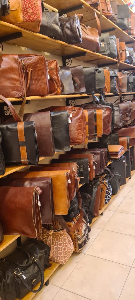Babouches & Ceintures — Artisanat Marocain