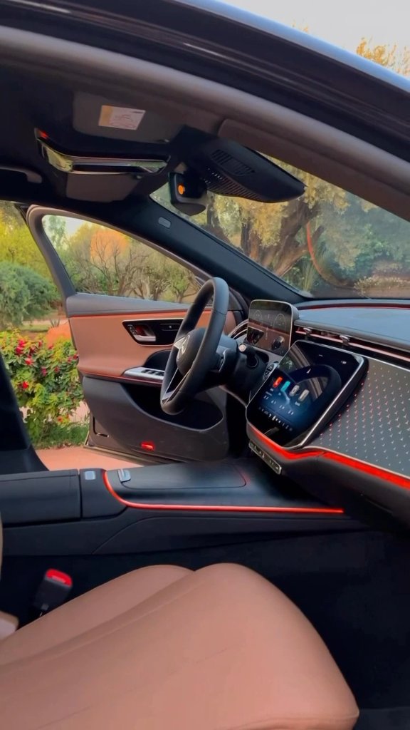 Chauffeur VIP — Convoi Mercedes Aéroport