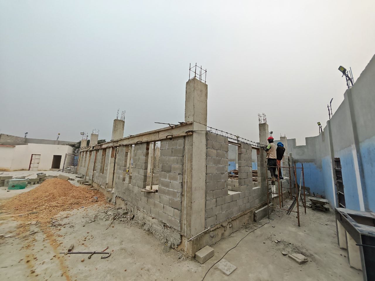 Obra en construcción del centro de acogida y formación de Alma ONG en Angola