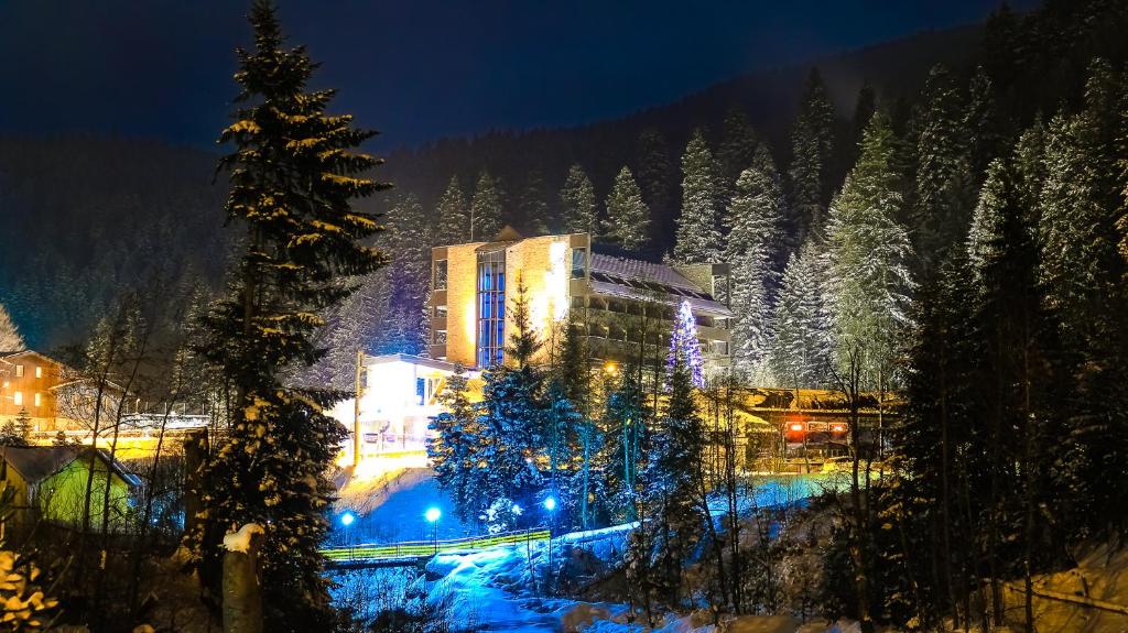Hotel Lux Garden 5* Azuga 6