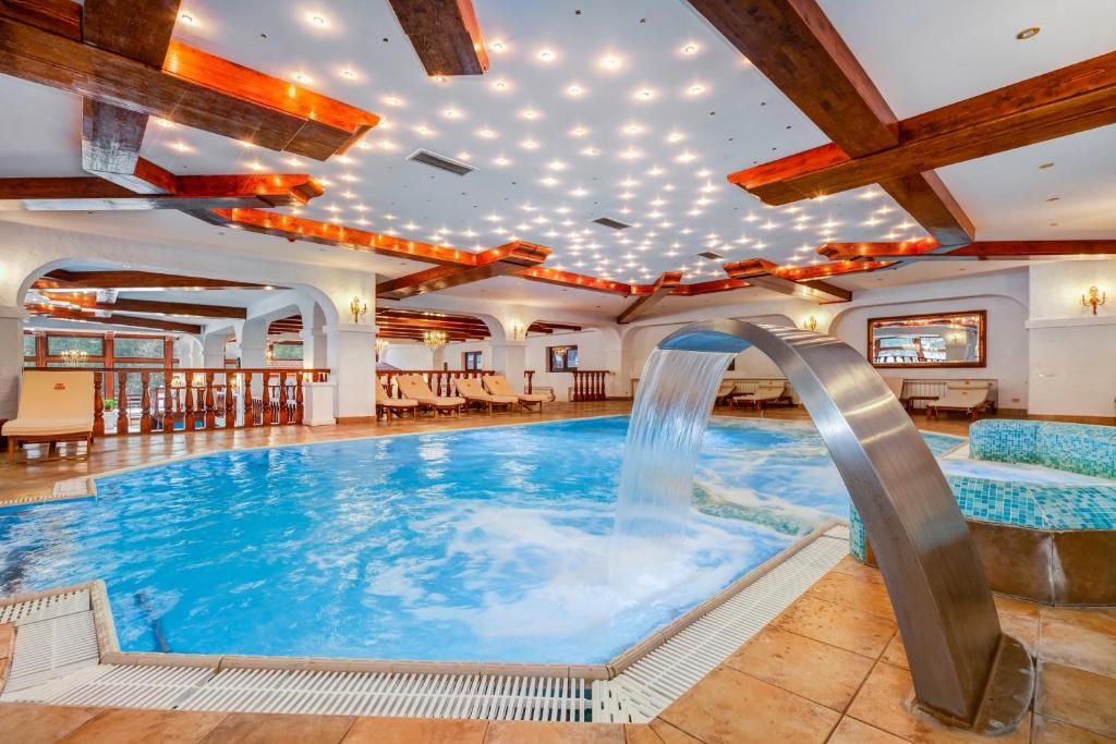 Aurelius Imparatul Romanilor 4* 4