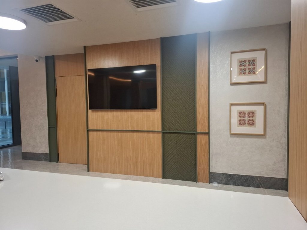Бутикови бродирани пана за интериор
