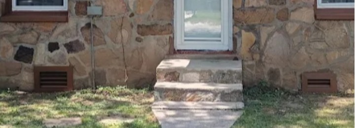 Fixed-Louvered Wood Foundation Vents