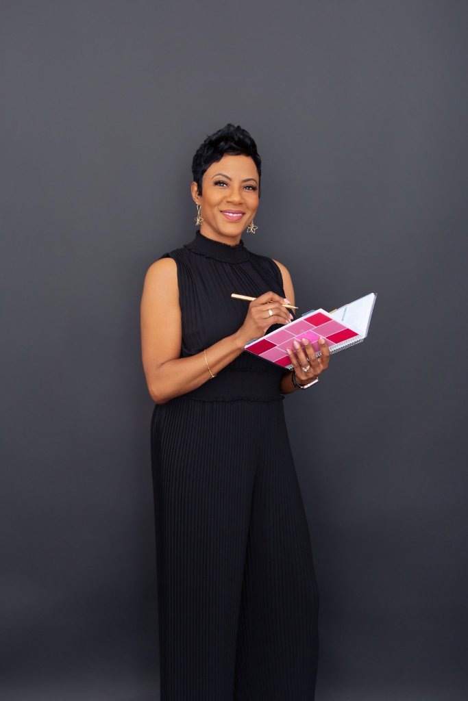 Tanya Smith, host of Build Digital Authority