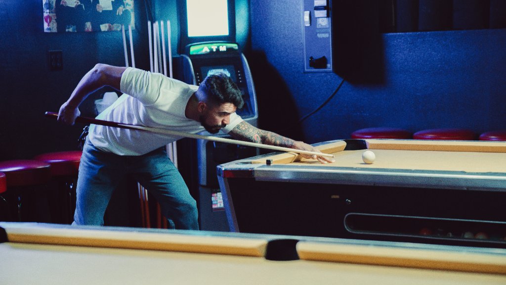 Pool chalk on cue