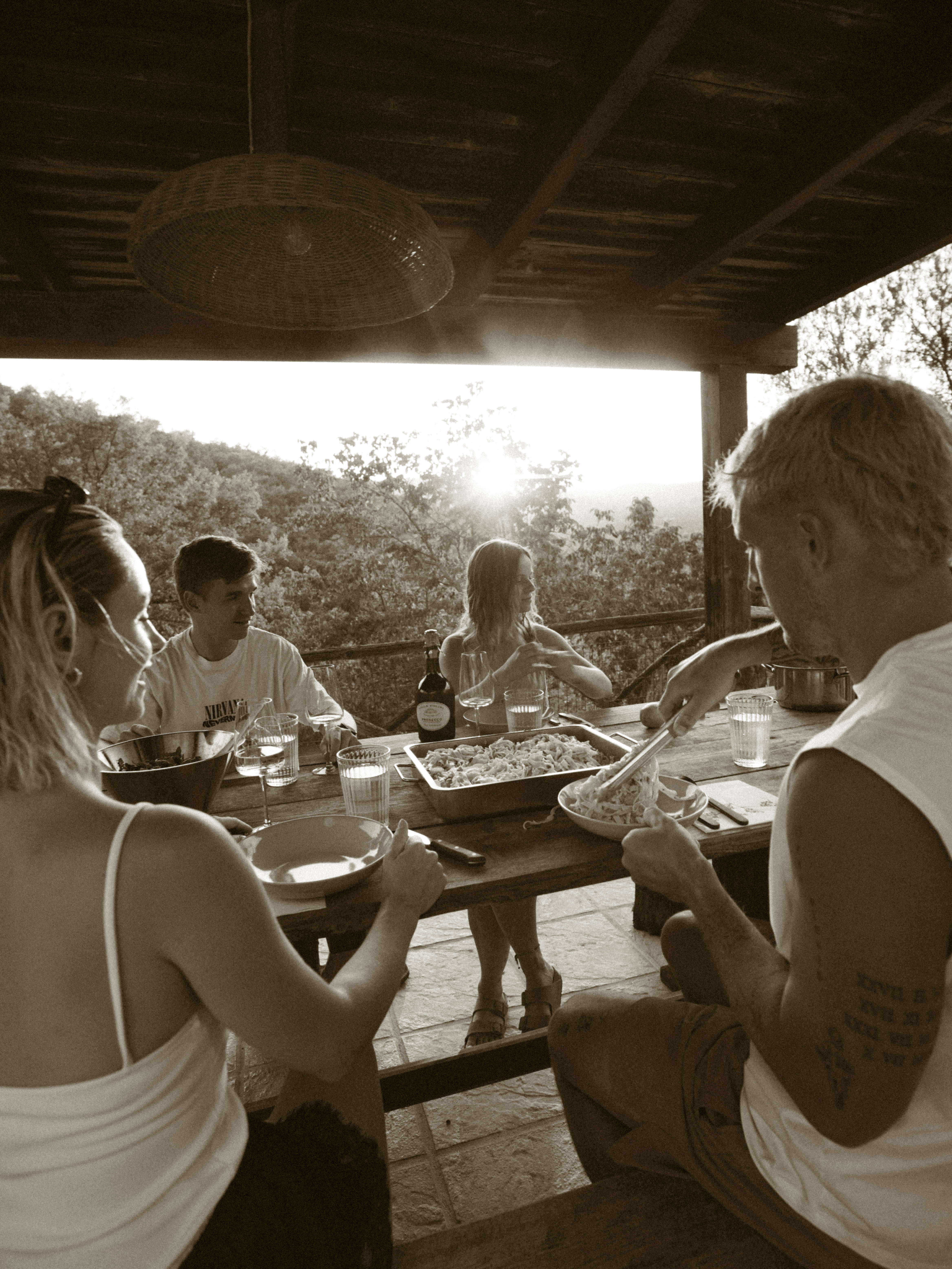 Abendessen auf der Terrasse