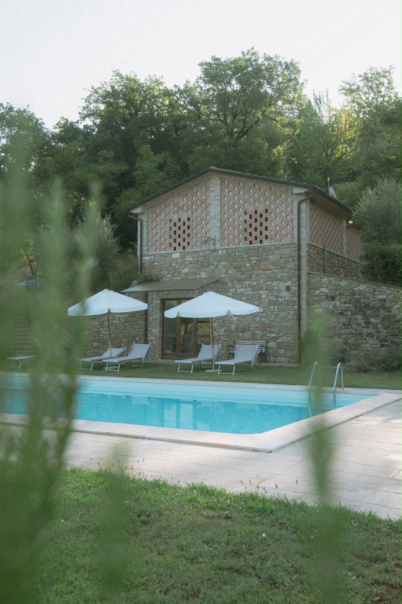 POOL_LANDSCAPE