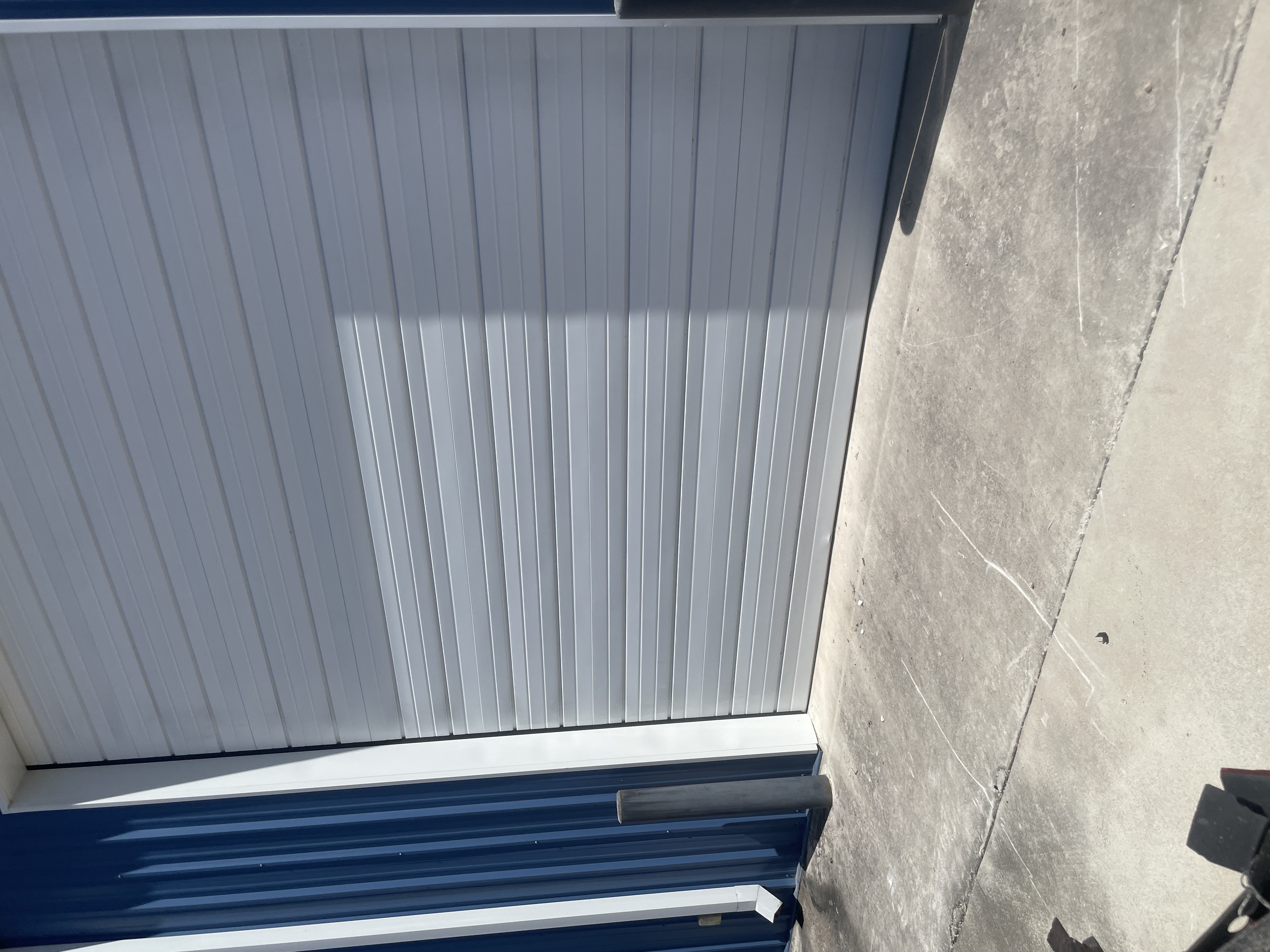 Driveway & Exterior Cleanup