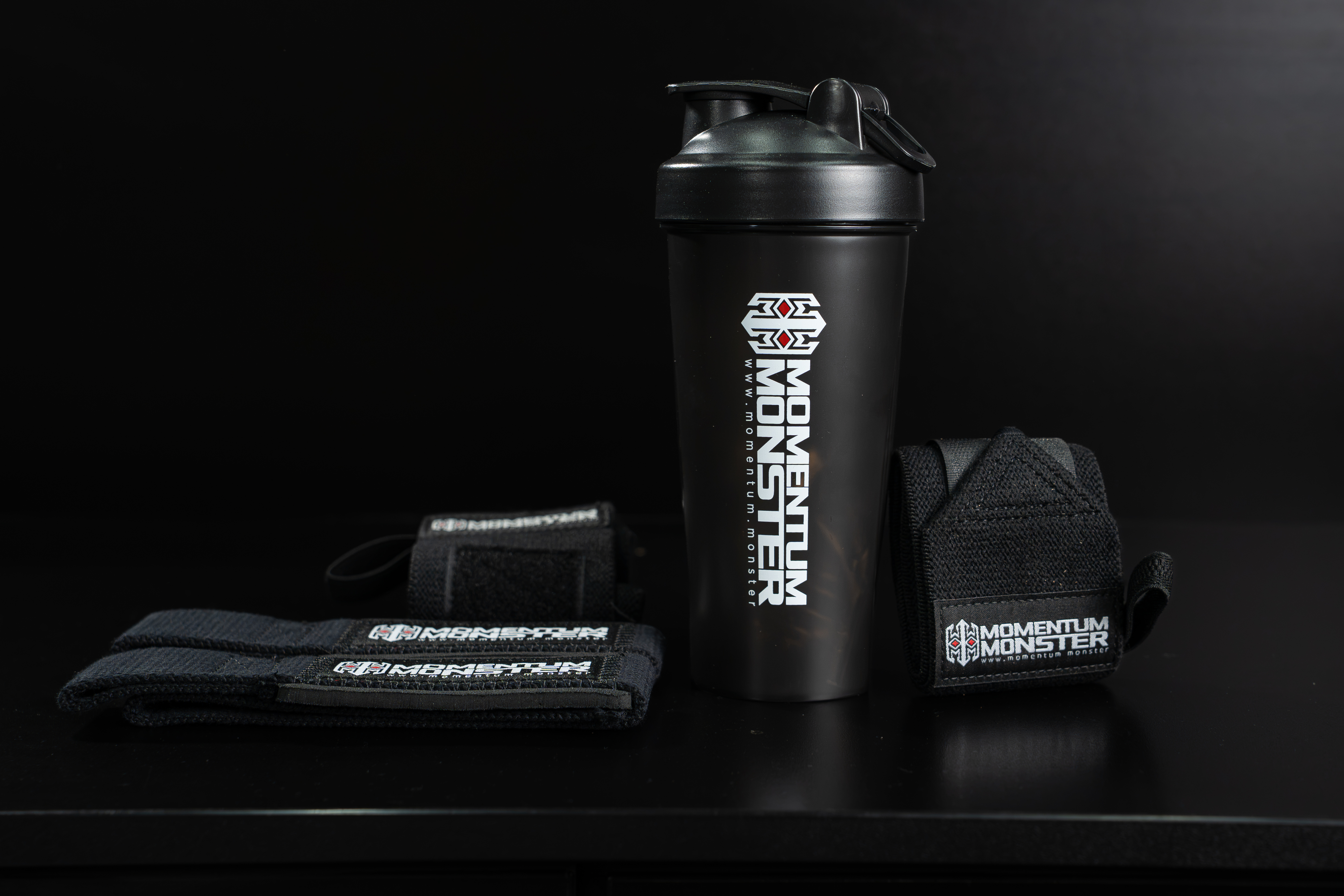 Especificaciones · Monster Training Pack — Straps + Shaker + Muñequeras · Momentum Monster