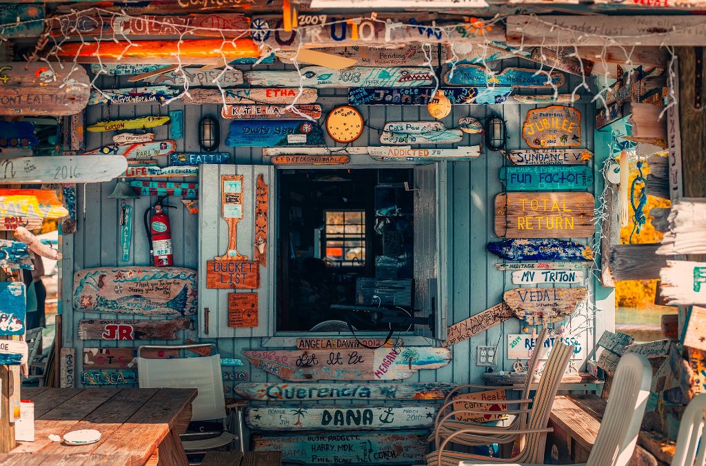 Bahamas Bar