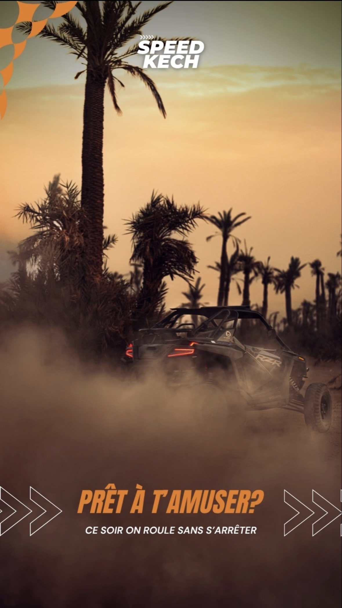 Buggy Polaris RZR dans la Palmeraie de Marrakech au coucher du soleil