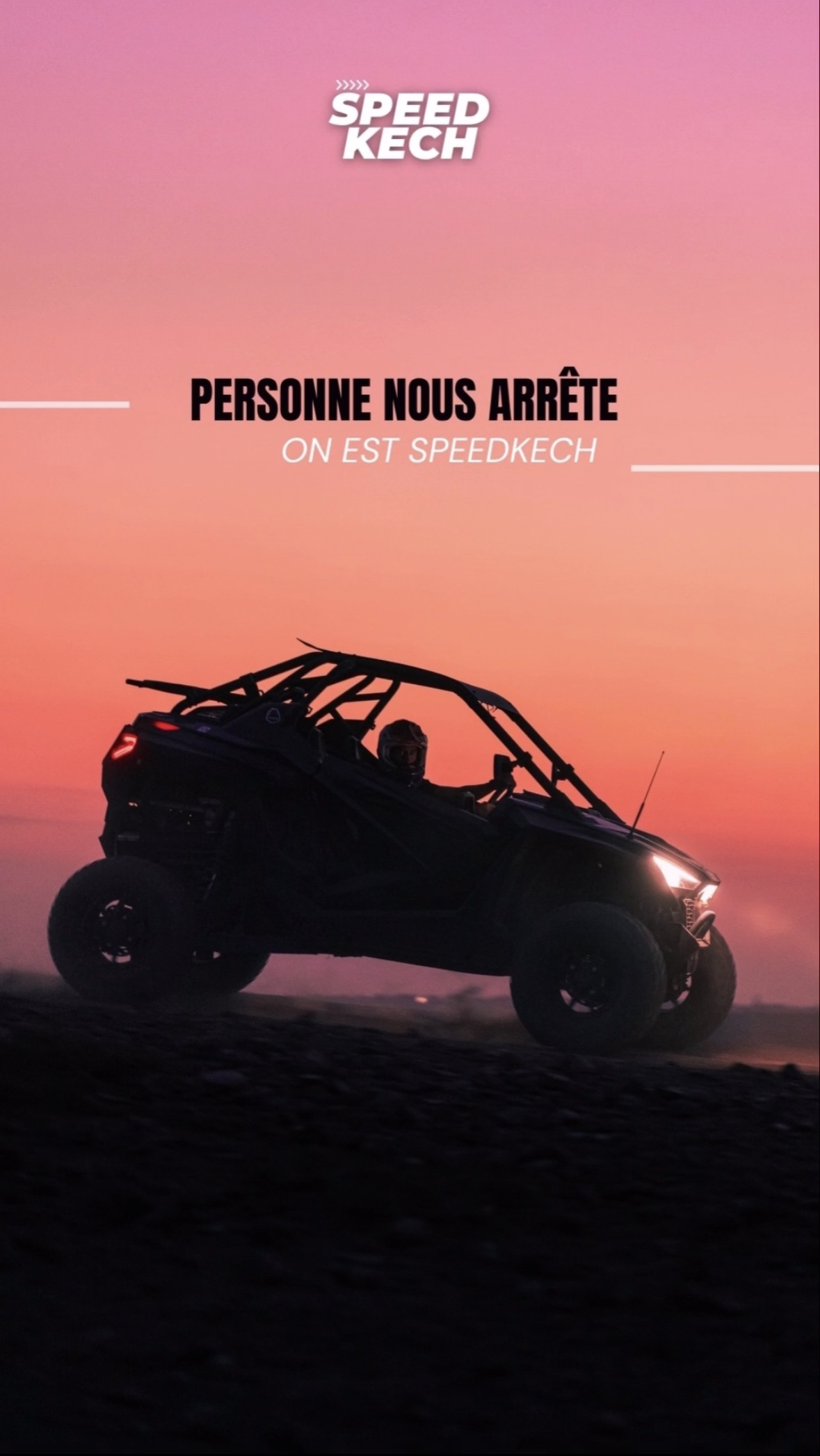 Buggy Polaris RZR silhouette coucher de soleil Marrakech