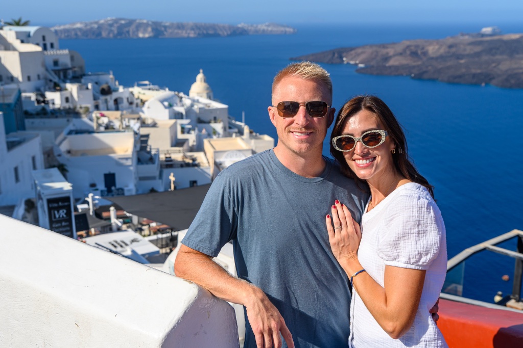 Santorini Couple