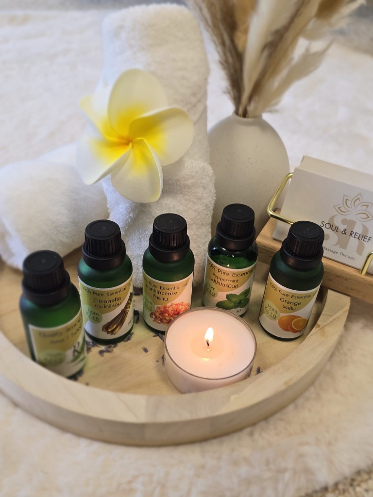 Professional aromatherapy massage session at Soul & Relief clinic in Strassen