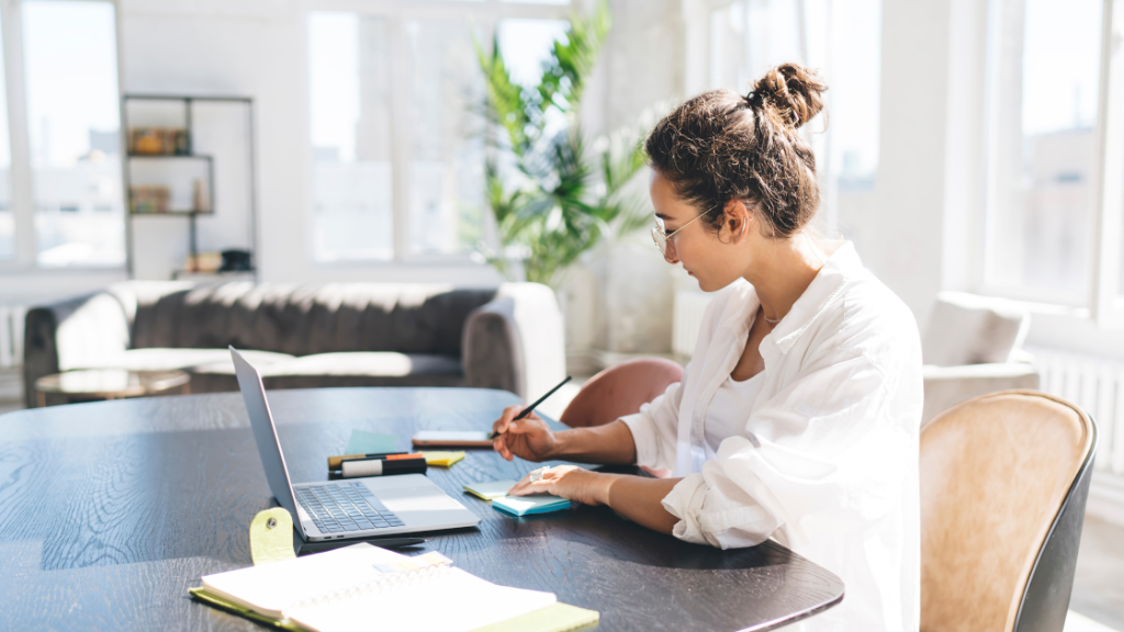 Why More Letting Agents Are Choosing Self-Employment