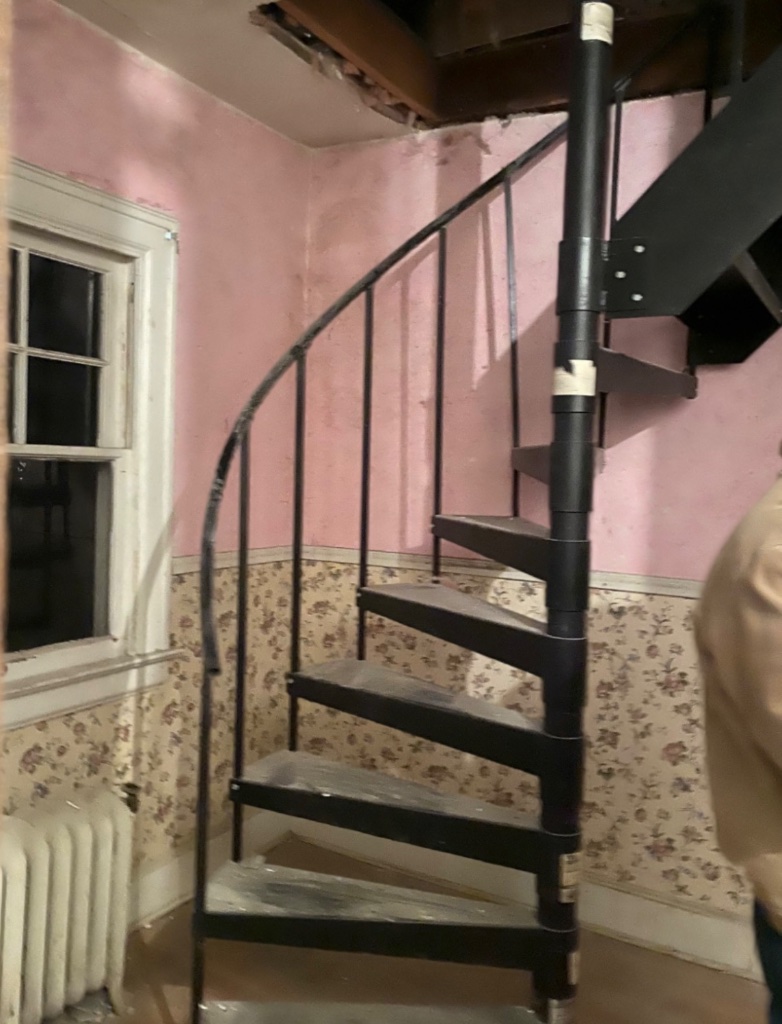 Staircase & Hallway - Before