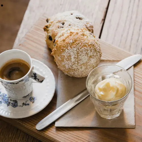 Coffee shop and bakery