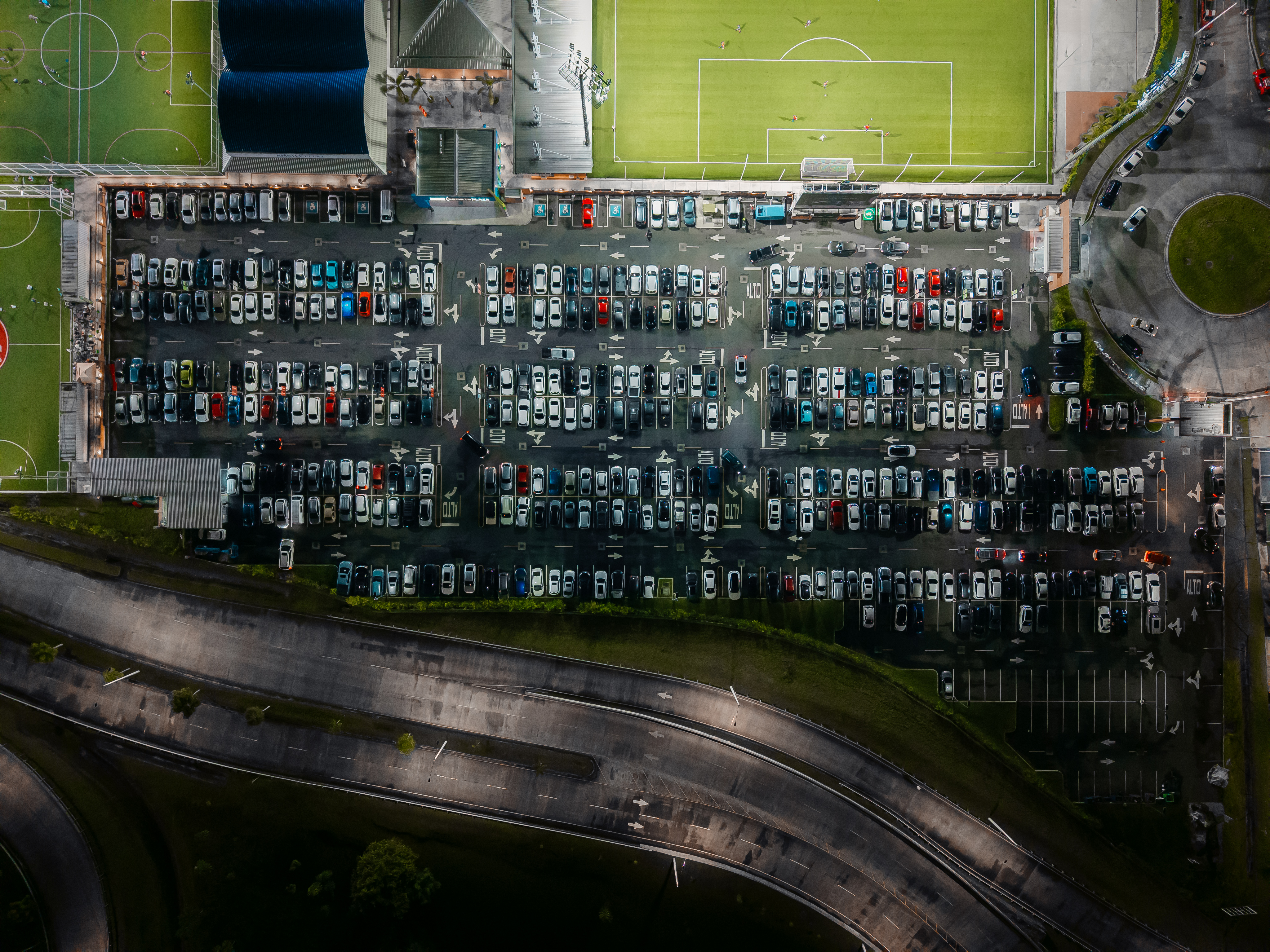COS Sports Plaza