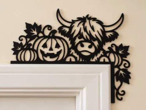 Highland Cow Pumpkin Door Trim Decor — Black