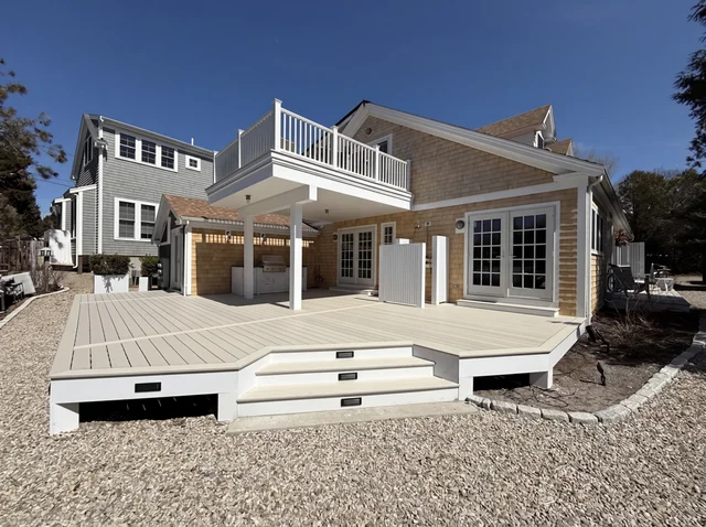 Two-Level Deck & Balcony