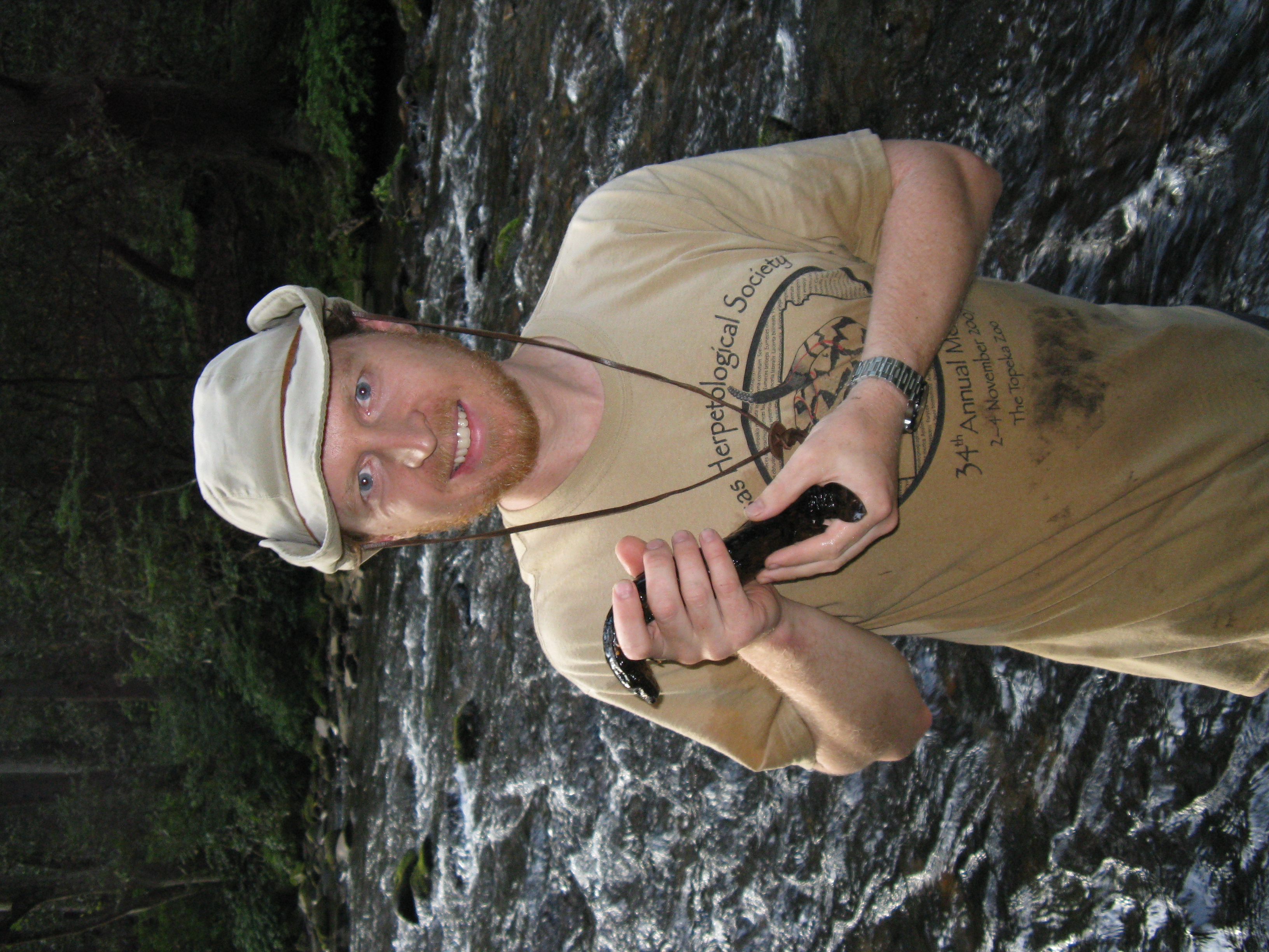 Alan Lemmon holding a specimen during an Apalachicola field trip