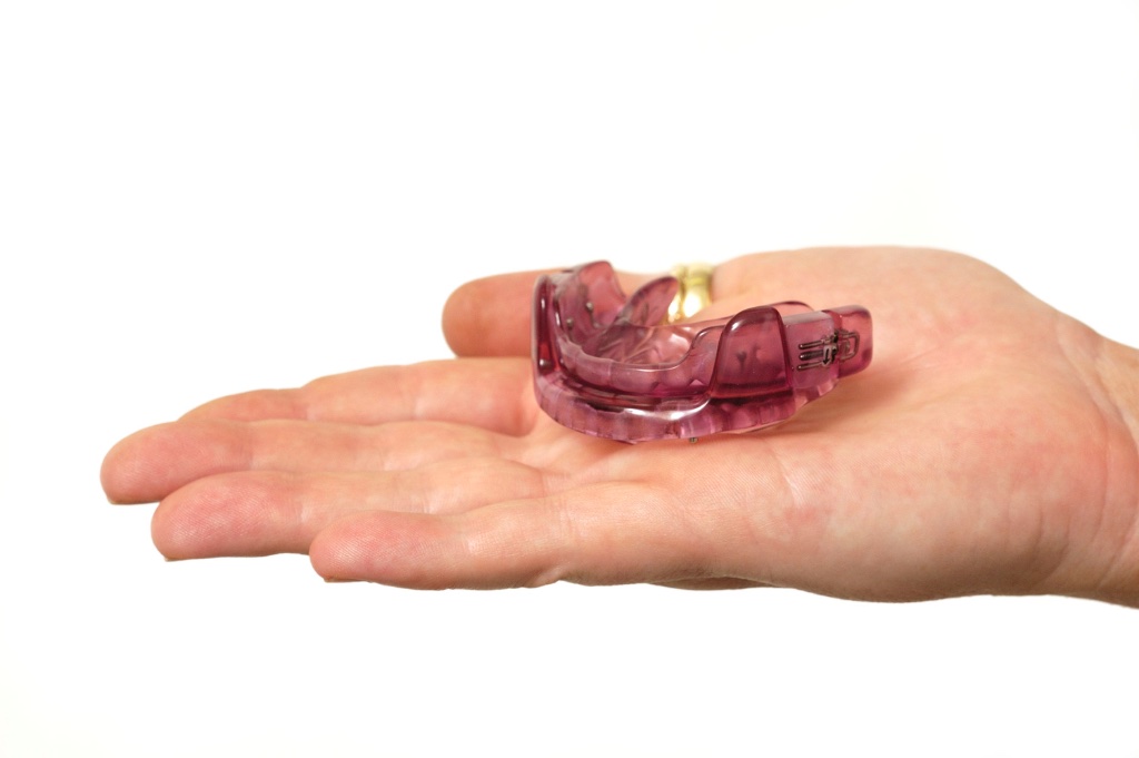 Premium transparent dental sleep appliance