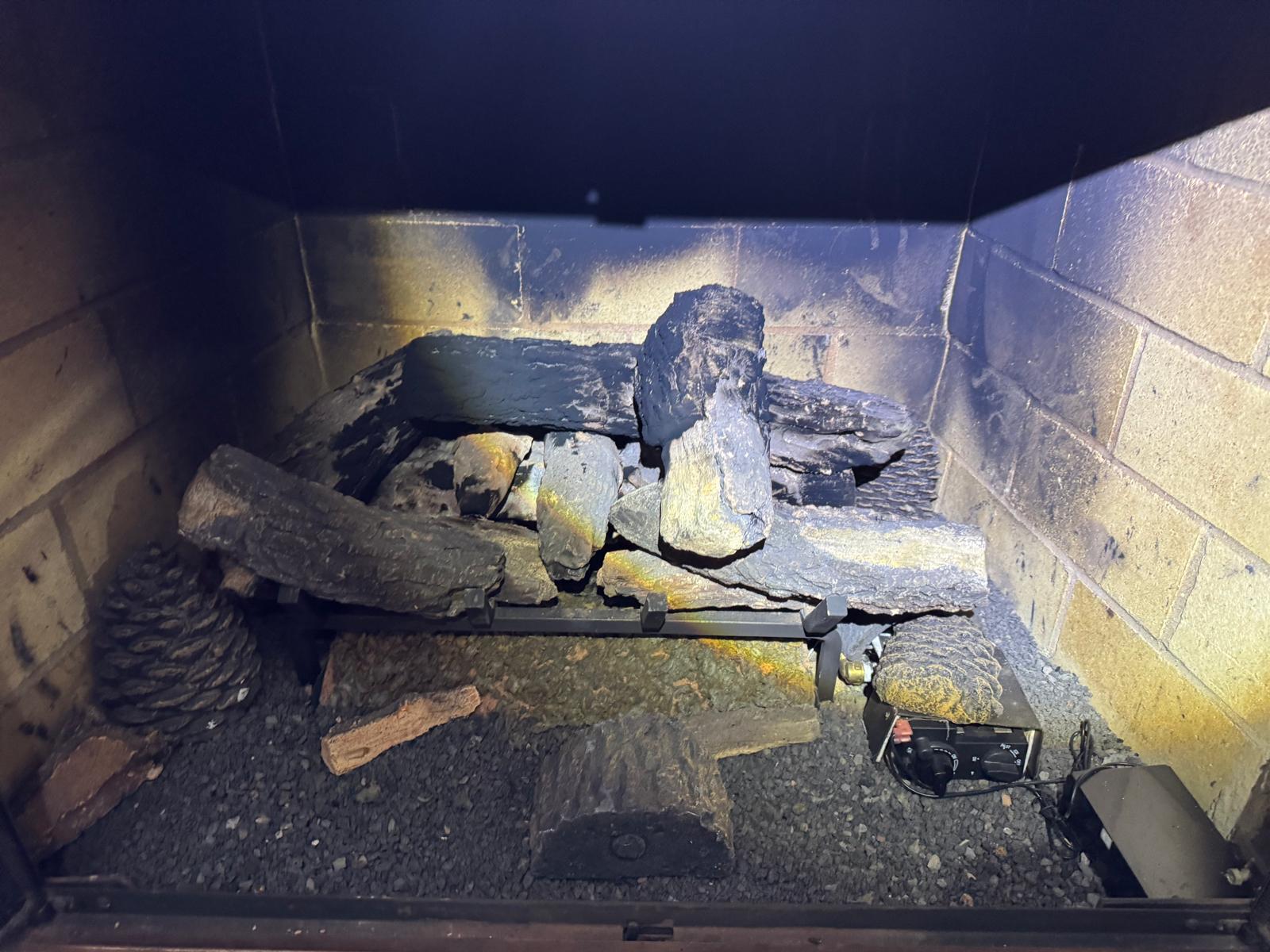 Maxitrol gas control valve with wiring during gas fireplace gas valve replacement