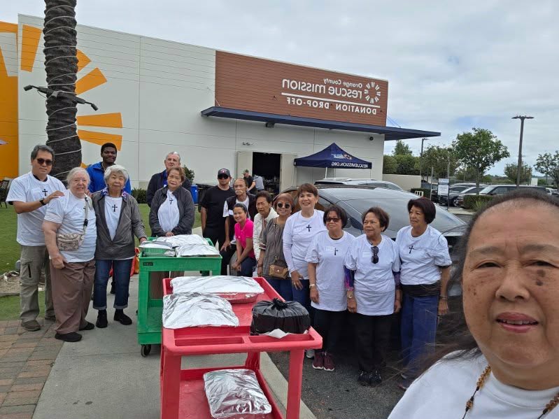 FFRGOC Southwest Chapter volunteers with serving cart outside the OC Rescue Mission