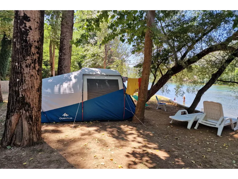 Tent spot